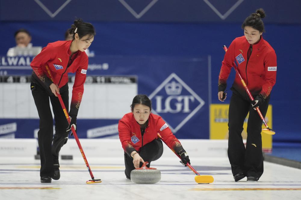 记者：拜仁、曼联有意巴莱巴，球员更希望留英超加盟红魔